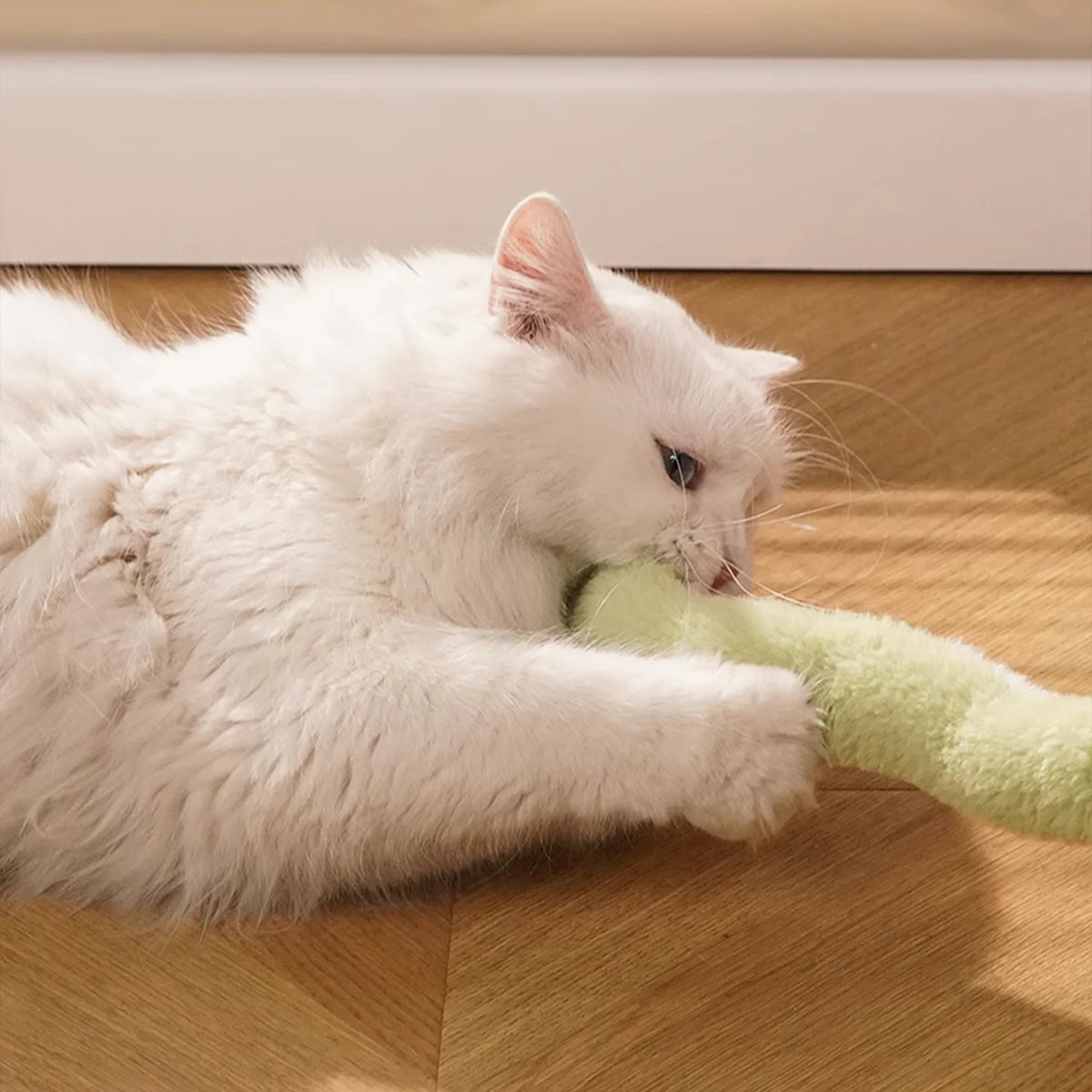 Interactive Plush Feather Wand Cat Toy Chew-Proof for Kittens/Puppies - Fun Xmas Gift 2024