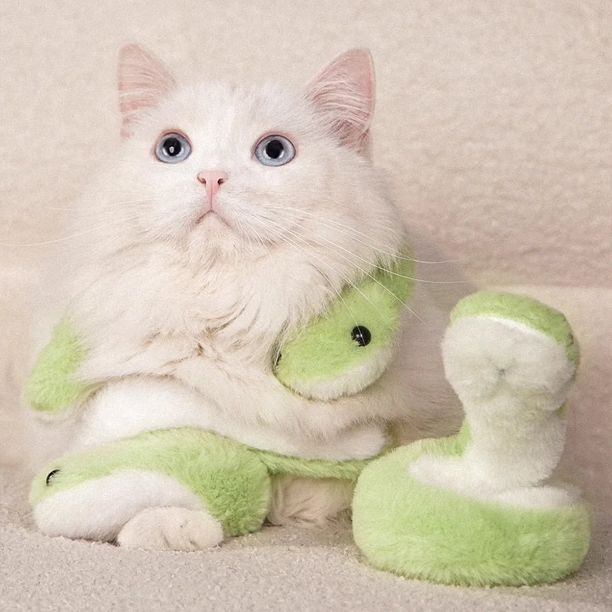 Interactive Plush Feather Wand Cat Toy Chew-Proof for Kittens/Puppies - Fun Xmas Gift 2024